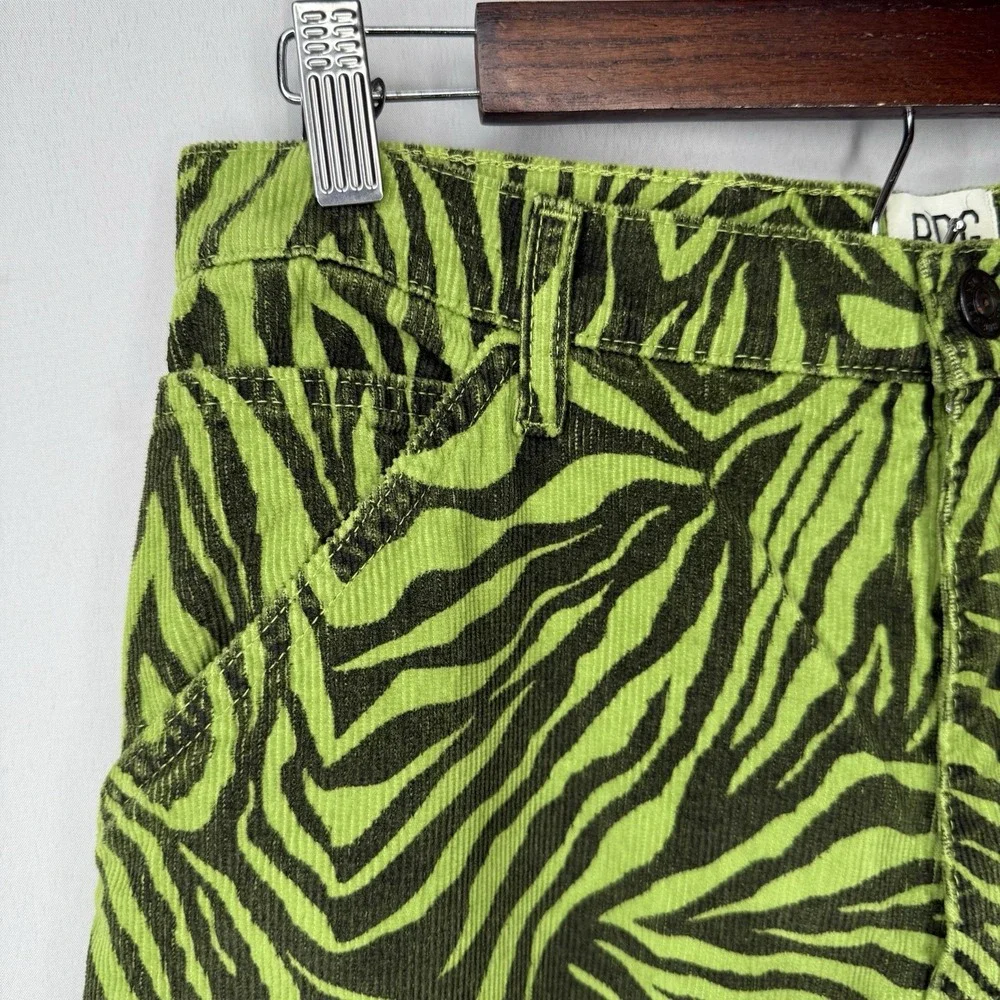 BDG Wide Leg Urban Outfitters Corduroy Pants 29 x 32 Juno Green Zebra Carpenter